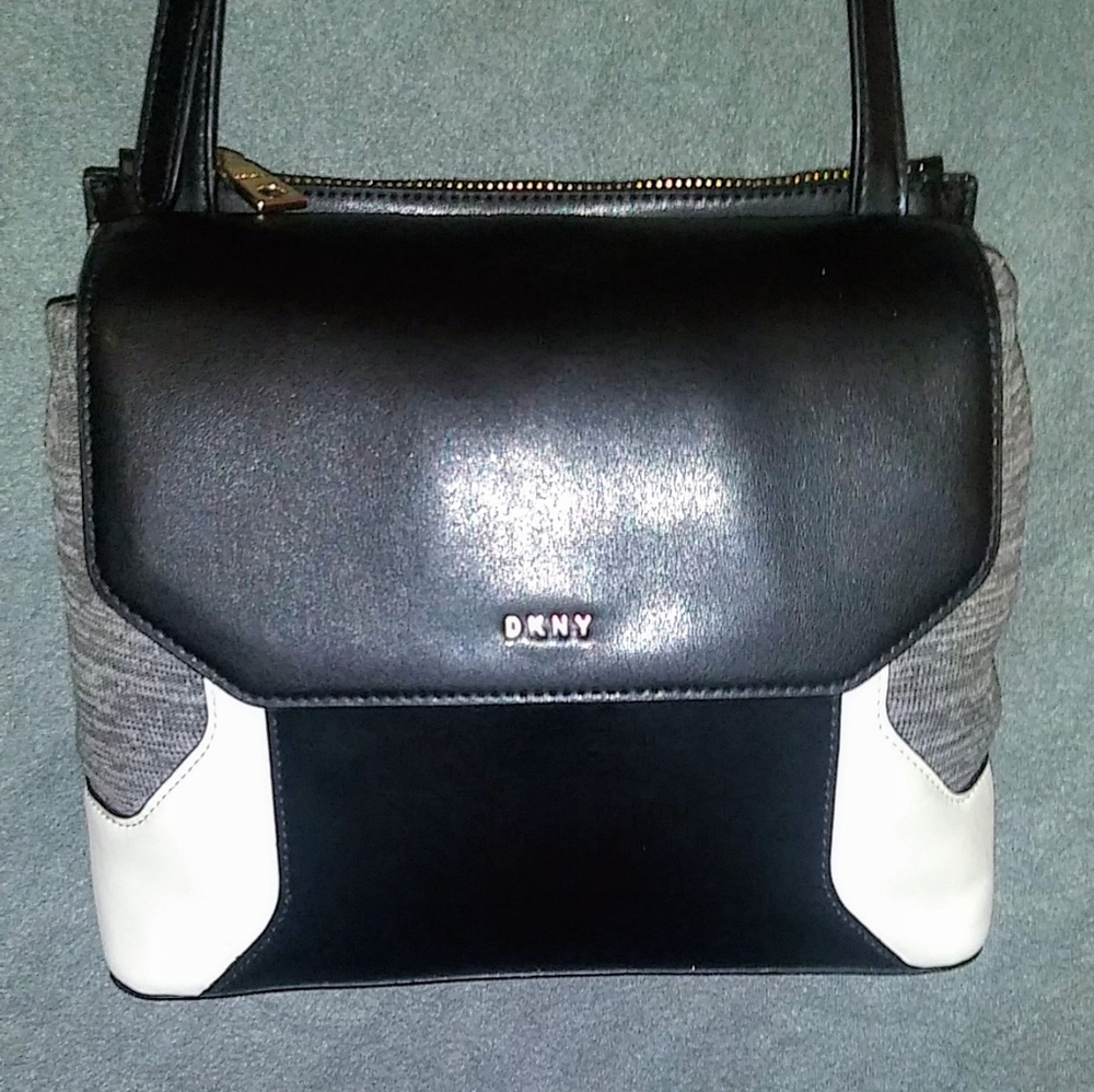 DKNY PURSE